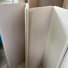 ケラッタ　プレイマット　160✕120　ピンクホワイト　　美品の画像