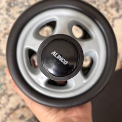腹筋ローラー 膝マット付き アブホイール 腹筋 筋トレ 代謝アップ 健康器具 ダイエット器具 家庭用 静音の画像