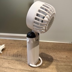 冷却プレートつきハンディファン　ほぼ未使用の画像