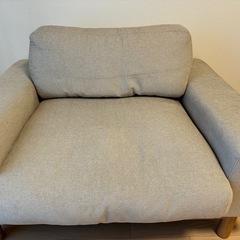 1人掛けソファ SIEVE bulge sofa ベージュの画像