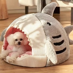 ♦️新品未使用品♦️サメ型ペットハウス
の画像