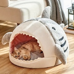 ♦️新品未使用品♦️サメ型ペットハウス
の画像