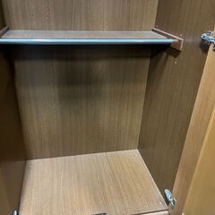 古賀清木工 木製 大型 ワードローブ 洋服タンス 3枚扉 全国家具工業連合会 幅130cm×奥行58cm×高さ198cm の画像