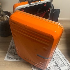 スーツケースの画像