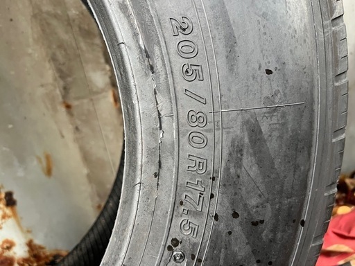 【未使用タイヤ】205/80R17.5