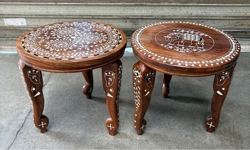 中古　象モチーフ　アジアンサイドテーブル　2個セット　丸テーブル　象嵌細工　シーシャムウッド　コーヒーテーブル　インディアンローズウッド　インドテーブル　インテリア