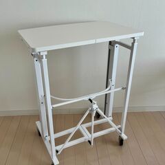 昇降スタンディングデスク　折りたたみ可能でコンパクトの画像