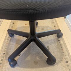 ニトリ オフィスチェア 背もたれなしの画像