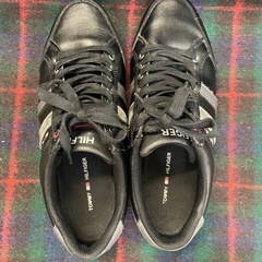 TOMMY HILFIGER トミーヒルフィガーローカットスニーカー/サイズ26cm/ブラック　黒　 スニーカーの画像