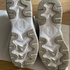 （取引中）FILA スニーカー　24.5cmの画像