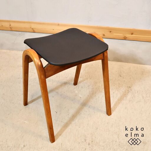 剣持勇デザインの秋田木工 No.202 スタッキングスツールです。曲木を