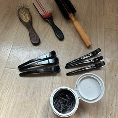 Onedamヘアアイロン　3つとブラシ、ダッカール他の画像