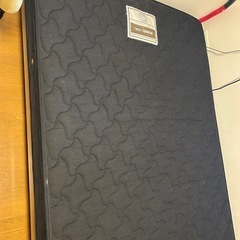 ニトリ　セミダブルベッド
の画像