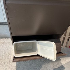 ゴミ箱　ステンレス　定価25,000円ほどの画像