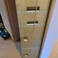多目的収納棚の画像
