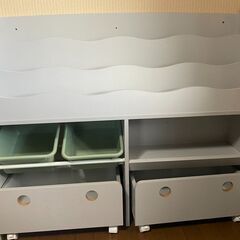 絵本ラック 北欧風 送料込み 組立不要 の画像