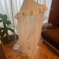 ベビーベッド　天蓋カーテン　蚊帳の画像
