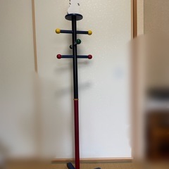 ハンガーラック　子供向けの画像
