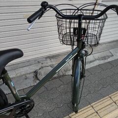 Avece Vent[アヴェック ヴェント]KiLaCIe(キラクル)27吋 タウンサイクル 外装6段/LEDオート/オリーブの画像