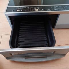 据え置き型IHクッキングヒーター HT-33AGの画像