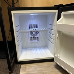 MAXZEN ミニ冷蔵庫 23Lの画像