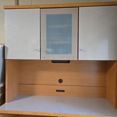 食器棚の画像