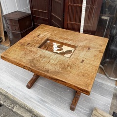 アンティーク　テーブルの画像