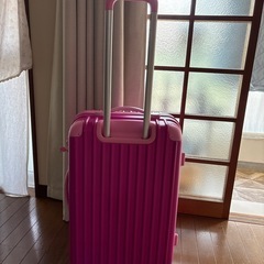 キャリーケースの画像