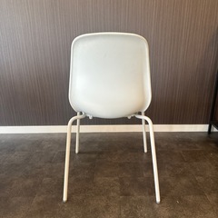 IKEA、白、チェアーの画像