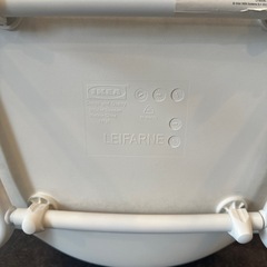 IKEA、白、チェアーの画像