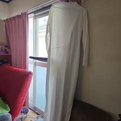 白いドレスXXLの画像