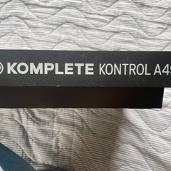 Native Instruments ( ネイティブインストゥルメンツ ) KOMPLETE KONTROL A49 MIDIキーボードの画像