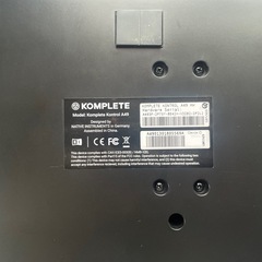 Native Instruments ( ネイティブインストゥルメンツ ) KOMPLETE KONTROL A49 MIDIキーボードの画像