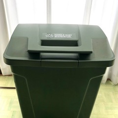 【美品】日本製 ゴミ箱 スリム おしゃれ ふた付き  70リットル ダストボックスの画像