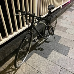 自転車(汚れ、パンクあり)の画像