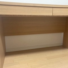 デスク　幅120cm 奥行45cm コンセント穴付き　引き出し付きの画像