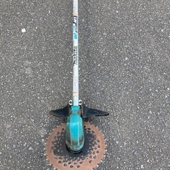 マキタ 18V充電式草刈機 MUR190UD リサイクルショップ宮崎屋　佐土原店　25.7.19Fの画像