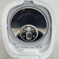 A1377🌟激安‼️2022年製パナソニック　IHジャー炊飯器　0.63L 3合SR-KT060ホワイト🌟の画像