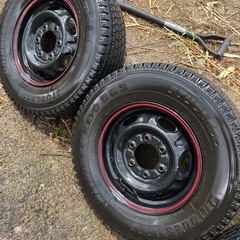 ハイエース、キャラバン用　タイヤ&ホイール　195/80R15
の画像