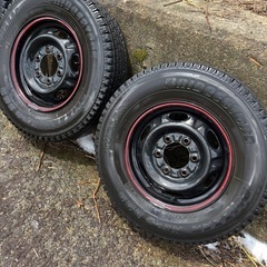 ハイエース、キャラバン用　タイヤ&ホイール　195/80R15
の画像