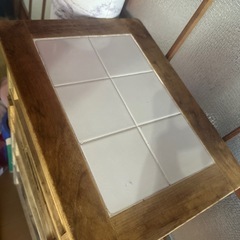 カントリー調収納ラック の画像