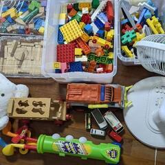 子供のおもちゃセットの画像