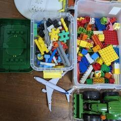 子供のおもちゃセットの画像