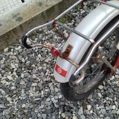 昭和レトロな折りたたみ自転車の画像
