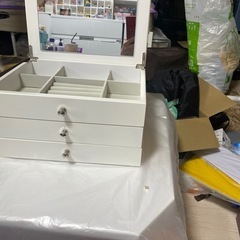 アクセサリー収納ボックスの画像