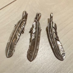 【週末限定】goro’s ゴローズ フェザー3点セット 金メタル&ターコイズ付の画像