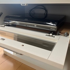 テレビボードの画像