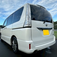 8人乗り☆ガソリン代 節約☆S-HYBRID入りました‼️26年式☆月々1.2万円〜分割払い可❗️車検2年付き！大人気☆ニッサン セレナ☆Bluetooth対応ナビ☆走行中DVD見れます☆ETC☆便利なバックカメラ☆ドラレコ付きのフル装備☆両側電動スライドドア☆ウィンカーミラー☆フル装備☆事故修復歴無し☆社外アルミ☆車内広々三列シート‼️の画像