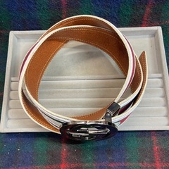 Gucci グッチ　GGロゴバックル レザーベルト　 シルバー金具 バックル GUCCI グッチ ベルト レザー レザーベルト　の画像