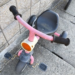 【無料】三輪車 ピンクの画像
